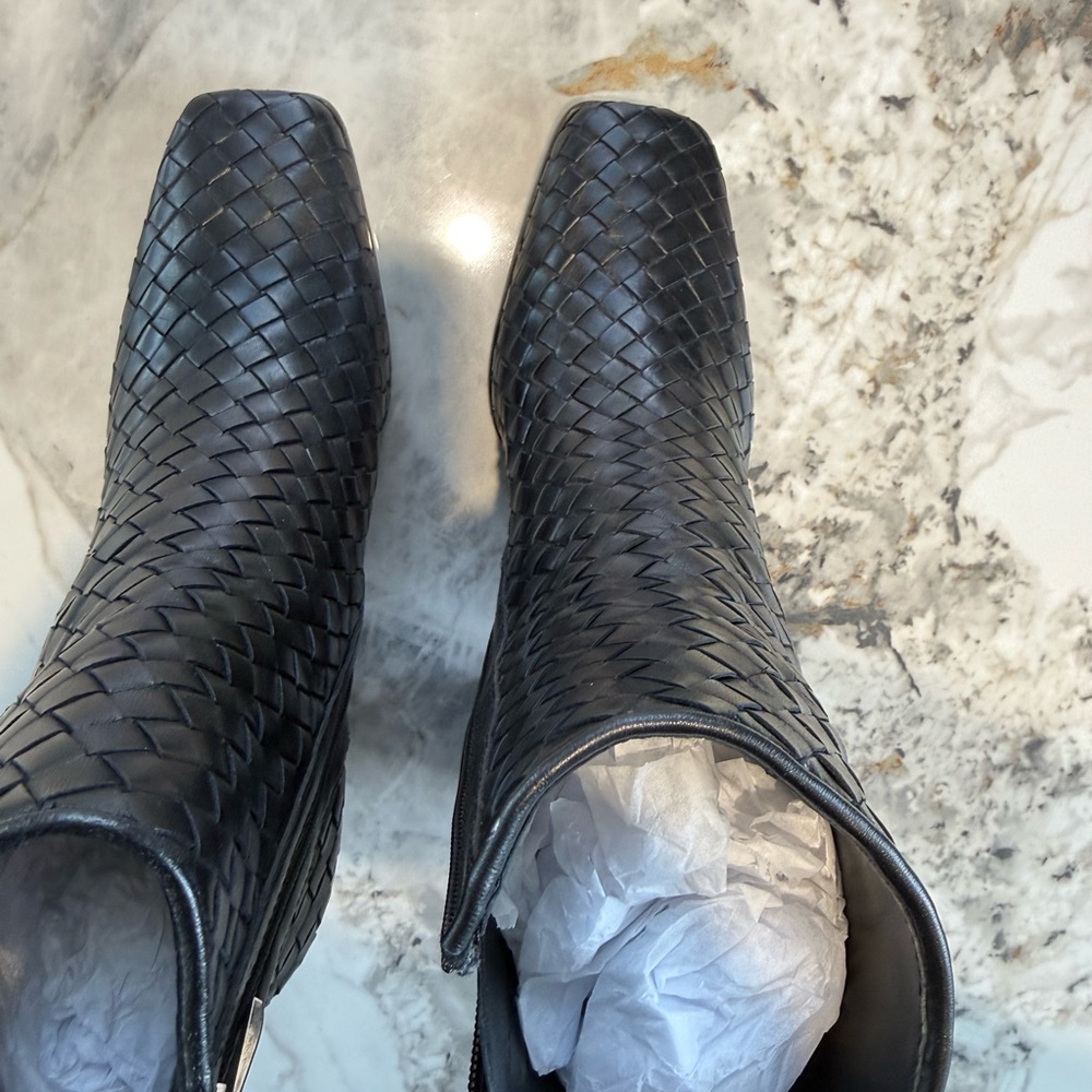 Paige BEST DEAL IN TOWN - Picture 7 of 9